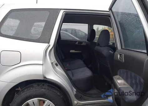 2010 Subaru Forester 2.5X z USA, uszkodzony, nr VIN JF2SH6AC7AH729999